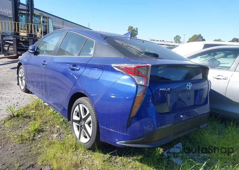 2016 Toyota Prius Four Touring z USA, uszkodzony, nr VIN JTDKARFUXG3524446